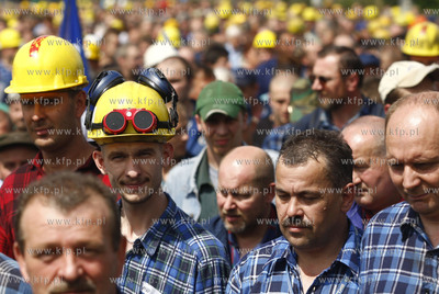 Gdynia.  Obrona stoczni polską racją stanu - pod...