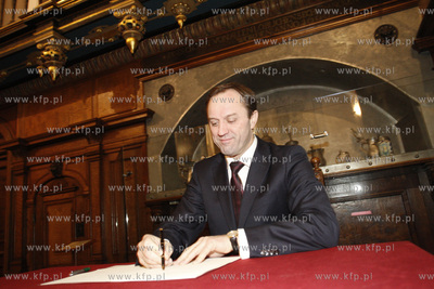 Gdansk. Dwor Artusa. Pozegnanie Andrzeja Golygi - prezesa...