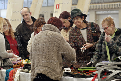 Sopocki Rynek Artystyczny i Ludowy Sopotello.
20.04.2013
fot.Krzysztof...