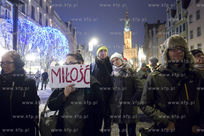 Gdańsk. Długi Targ. Protest studentów i studentko...