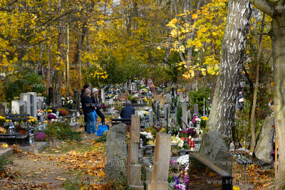Cmentarz Srebrzysko. Dzień Wszystkich Świętych....