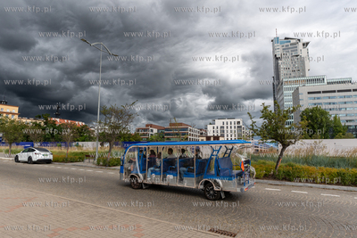 Budowa apartamentowcóe Gdynia Waterfront w miejscu...