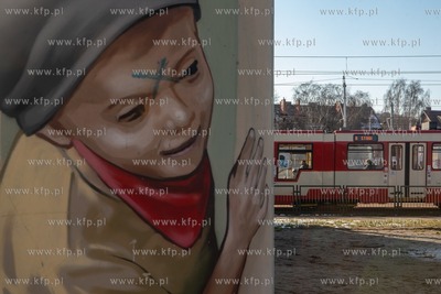 Mural na filarach wiaduktu w ciągu ul. Popiełuszki...