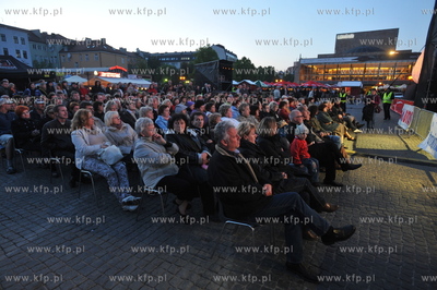 Gdansk. III Swiatowy Zjazd Gdanszczan. Bursztynowy...