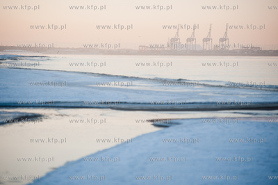 Gdansk. Zimowe mrozne popoludnie na Gorkach Zachodnich....