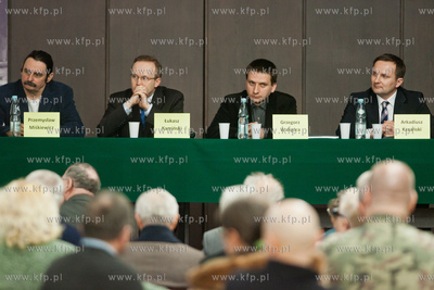 Gdansk. Sala BHP Stoczni Gdanskiej. Prezentacja 2 tomu...