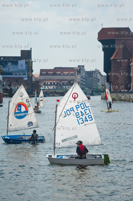 Gdansk. Oficjalne rozpoczecie sezonu zeglarskiego.
Nz...