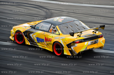 Gdansk. Plac przed PGE Arena. Zawody Drift Masters...