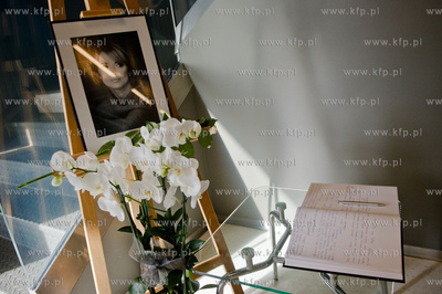 Gdynia. Infobox. Mieszkancy trojmiasta wpisuja sie...