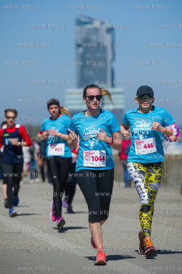 Gdynia. Bulwar Nadmorski. Bieg Kobiet - Zawsze Pier(w)si,...