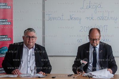 Gdańsk. Morskia Niepubliczna Szkola Podstawowa. Konferencja...