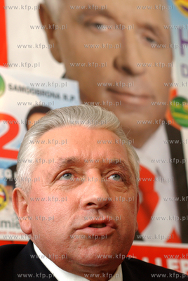 Gdansk. Siedziba Samoobrony. Konferencja prasowa przewodniczacego...