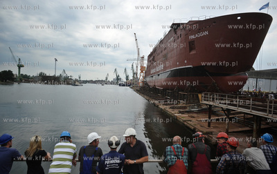 Wodowanie promu B 608/1 Finlaggan dla szkockiego armatora...