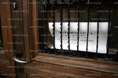 Alarm bombowy w budynku Sadu Okregowego w Gdansku na...