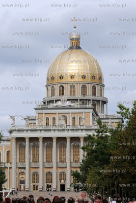 Sanktuarium Matki Bozej Bolesnej w Licheniu (woj. wielkopolskie)....