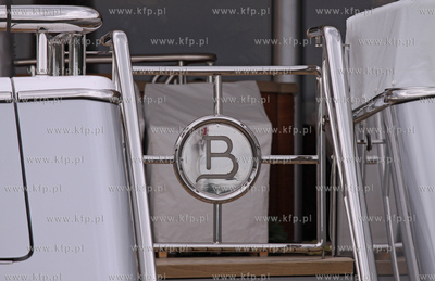 W gdanskim porcie, przy nabrzezu Obroncow Westerplatte,...