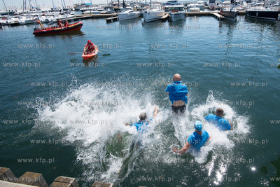 Sopot, Molo. Skok z mola dla Pawła i Ani
25.06.2022
fot....