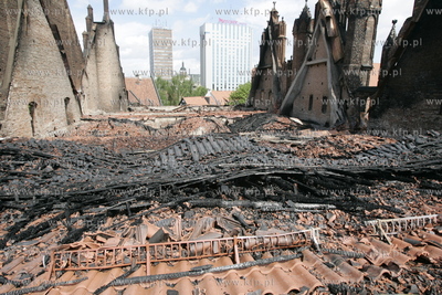 Kosciol sw. Katarzyny w Gdansku po pozarze.
23.05.2006
fot....
