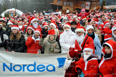 Szymbark na Kaszubach. VI Ogolnopolski Zjazd Swietych...