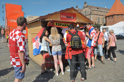 Targ Weglowy w Gdansku. Nz stoisko handlowe z gadzetami...