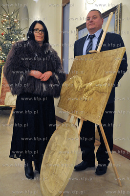 Wystawa rzezby w gipsie Marka Hiszpana Sulkowskiego...