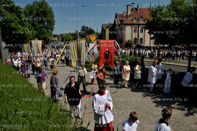 Uroczystosci i procesja Bozego Ciala w parafii sw....