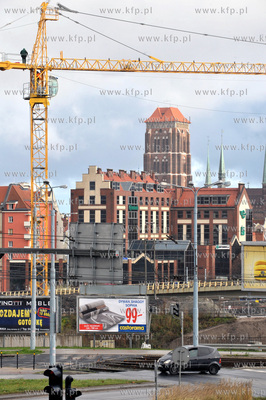 Gdansk. Budowa podziemnej linii kolejowej doprawadzaj...