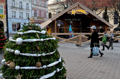 Wejherowo. Szopka na placu Jakuba Wejhera. 17.12.2013...
