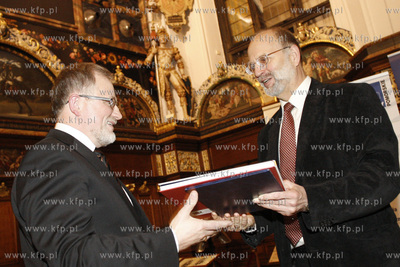 Gdansk. Dwor Artusa. Pozegnanie Andrzeja Golygi - prezesa...
