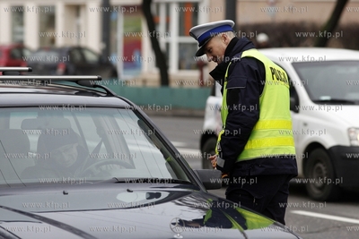 Kontrola policjantow ruchu drogowego stanu trzezwosci...