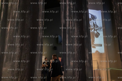 Oprowadzanie dziennikarzy po wystawie stałej MIIWŚ.
08.07.2024
fot....