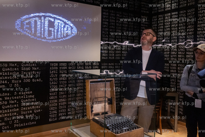 Oprowadzanie dziennikarzy po wystawie stałej MIIWŚ.
08.07.2024
fot....