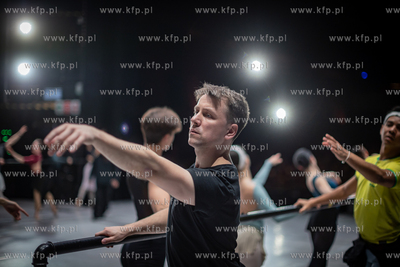 B Jak Balet, czyli otwarta próba zespołu baletu Opery...