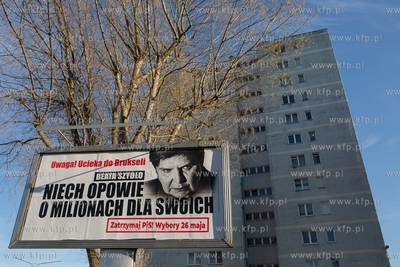 Gdańsk. Billboard z wizerunkiem Beaty Szydło przy...