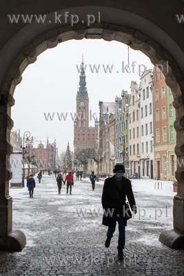 Gdańsk, Zima na ulicy Długiej. 15.01.2021 / fot....