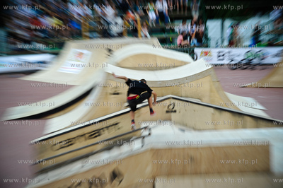 Gdansk. Plac Zebran Ludowych. Baltic Games, festiwal...