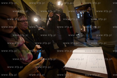 Gdansk. Nowy Ratusz. awel Adamowicz - prezydent Miasta...