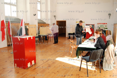 Wybory parlamentarne 2007. Obwodowa Komisja Wyborcza...