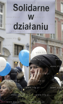 Manifa czyli coroczny przemarsz ulicami Gdanska feministek...