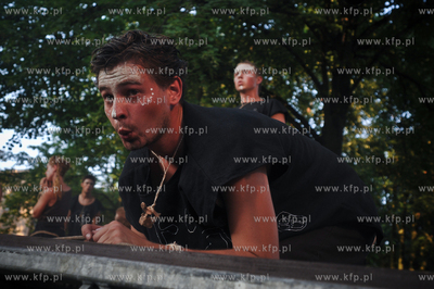 FETA XIV Miedzynarodowy Festiwal Teatrow Plenerowych...