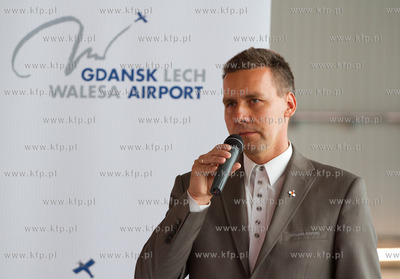 Gdansk. Rebiechowo.Konferencja prasowa przed przylotem...