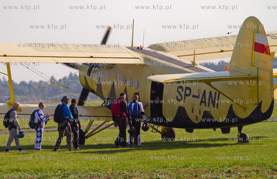 Aeroklub Gdanski w Pruszczu Gdanskim. Bryza Extra 2014....