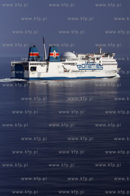 Polferries. Prom Wawel. 10.04.2015 fot. Piotr. B. Starenczak...
