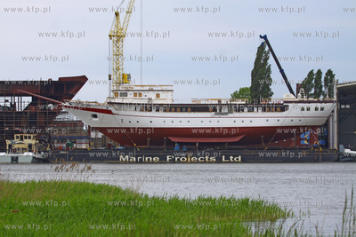 Transport kadluba do portu wewnetrzego w Gdansku szkolnego...