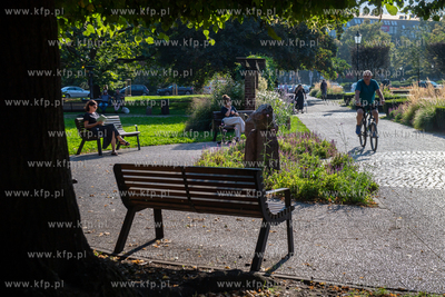 Relaks na placu im. Dariusza Kobzdeja. 03.09.2024....