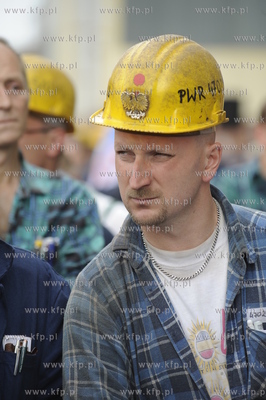 Protest stoczniowcow ze Stoczni Gdynia w związku z...