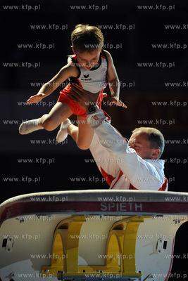 Gdansk, hala widowiskowa AWFiS. Wielka gala konczaca...