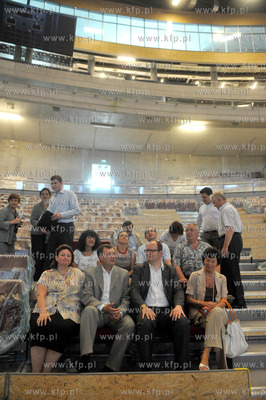 Hala sportowo - widowiskowa na granicy Gdanska i Sopotu...