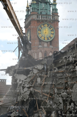 Wyburzanie kina Neptun w Gdansku. Powstanie tutaj hotel...