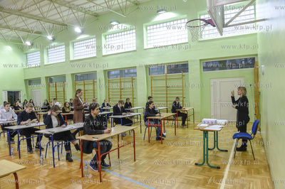 Gdańsk, Przymorze. Egzamin gimnazjalny w Gimnazjum...